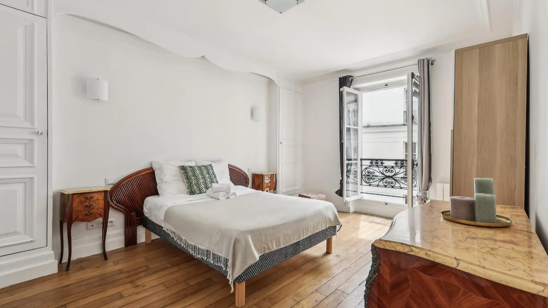 Champs Elysees - 3Br - Cityapartmentstay Paříž Francie